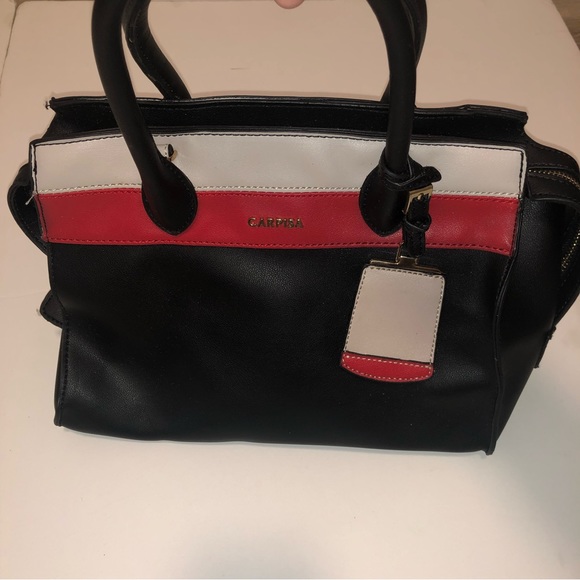 Carpisa ladies purse - Picture 1 of 6